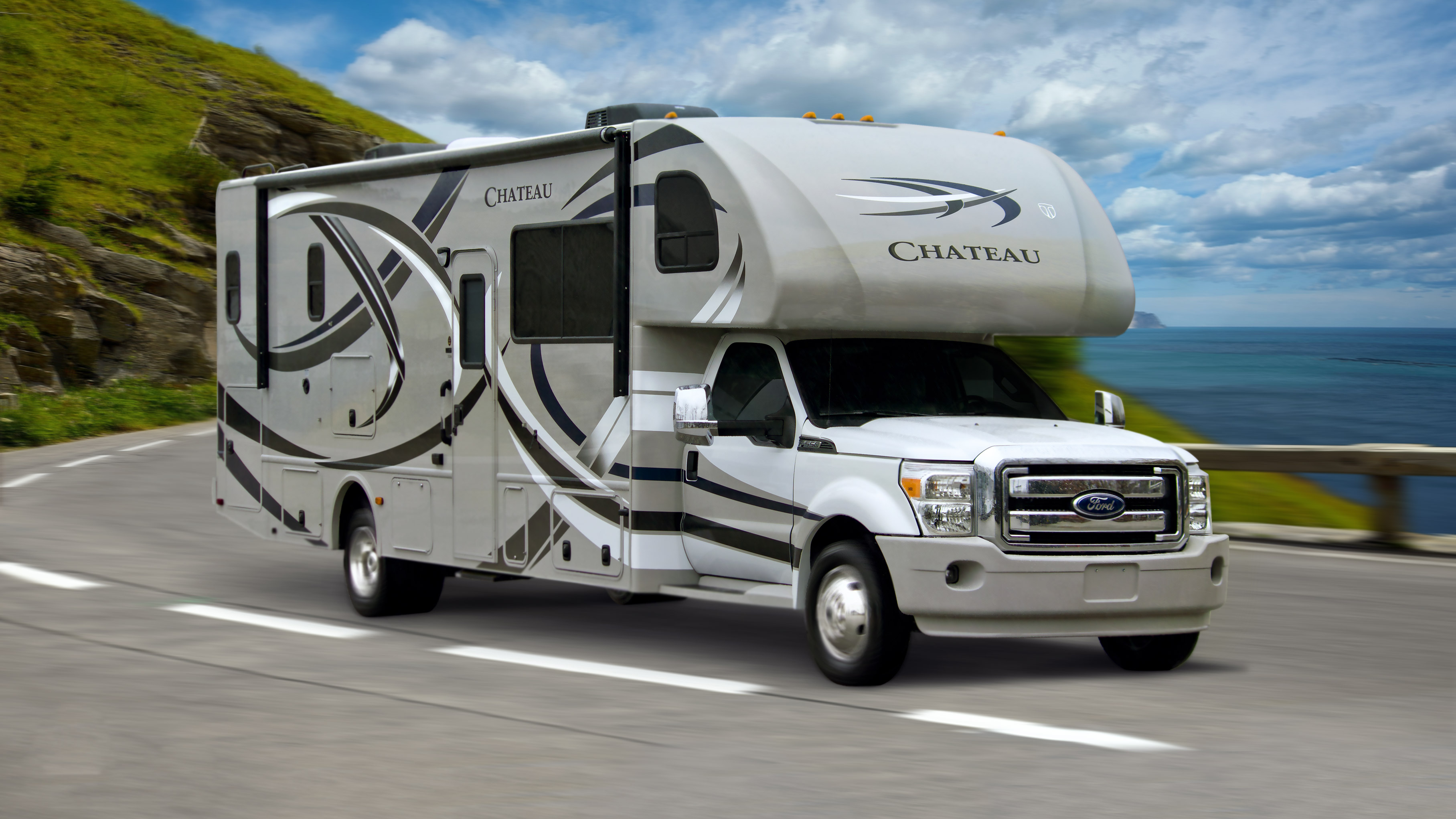 RV on road to represent a charge of RV battery while driving